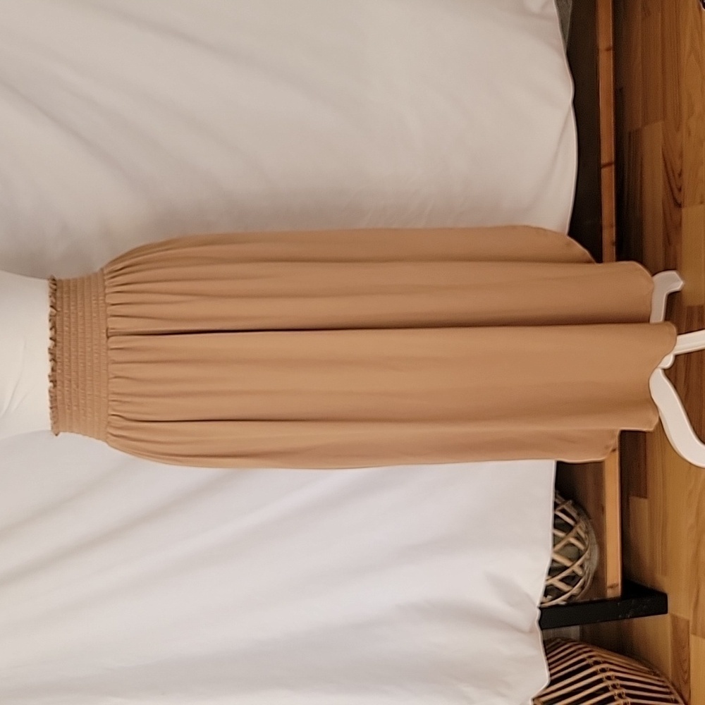 Ninexis Size S Camel Colored Maxi Skirt, Curved Hemline, NEW with Tag